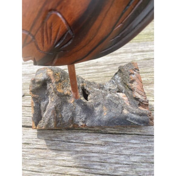 Vintage MCM Carved Wood Tropical Fish Sculpture on Drift Wood - Picture 12 of 13